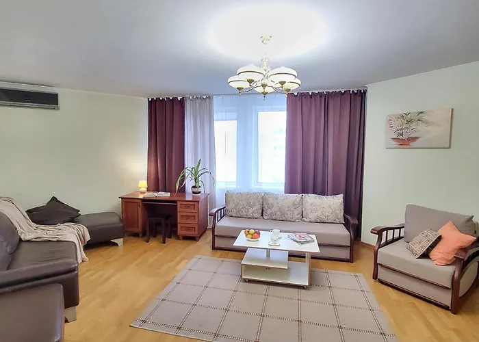 Apartment On Hryshka Street