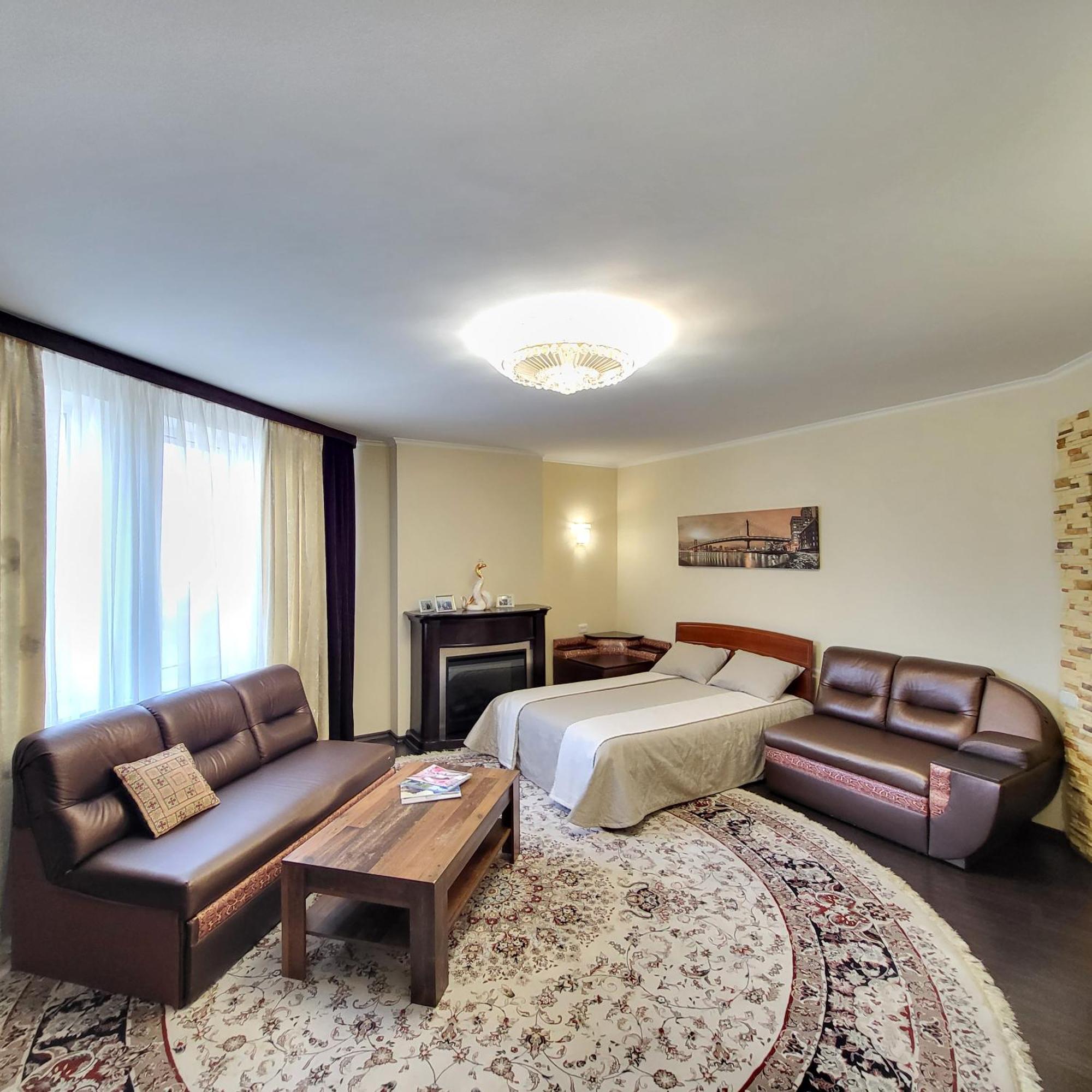 Apartment On Hryshka Street