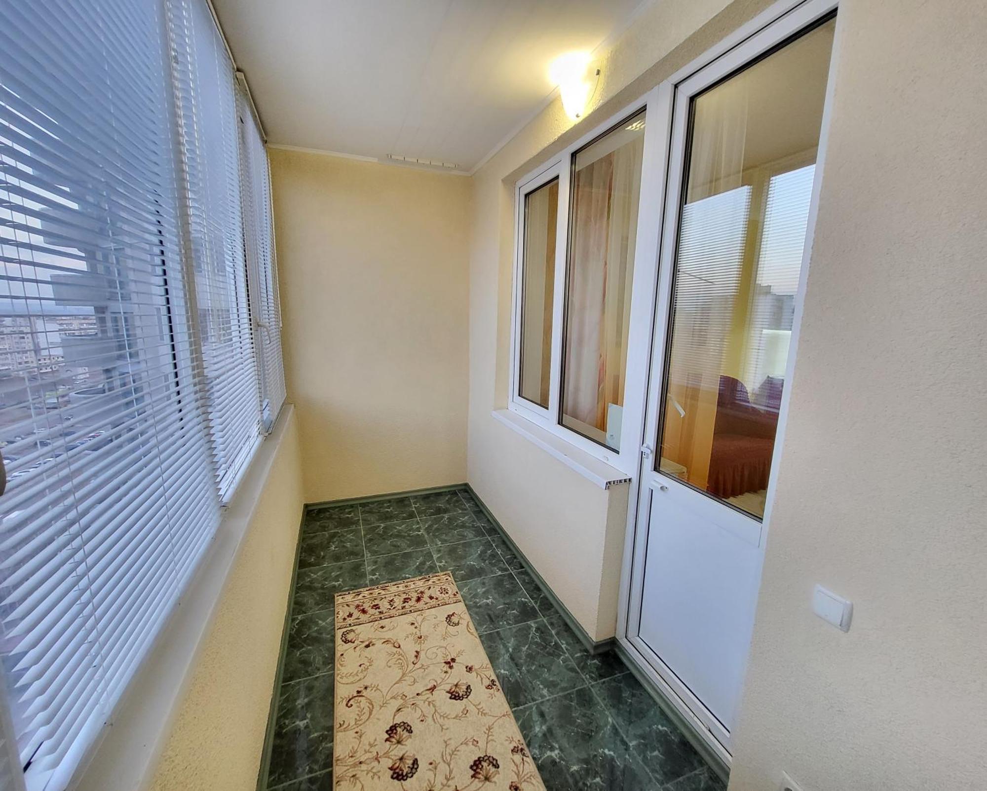 Apartment On Hryshka Street *