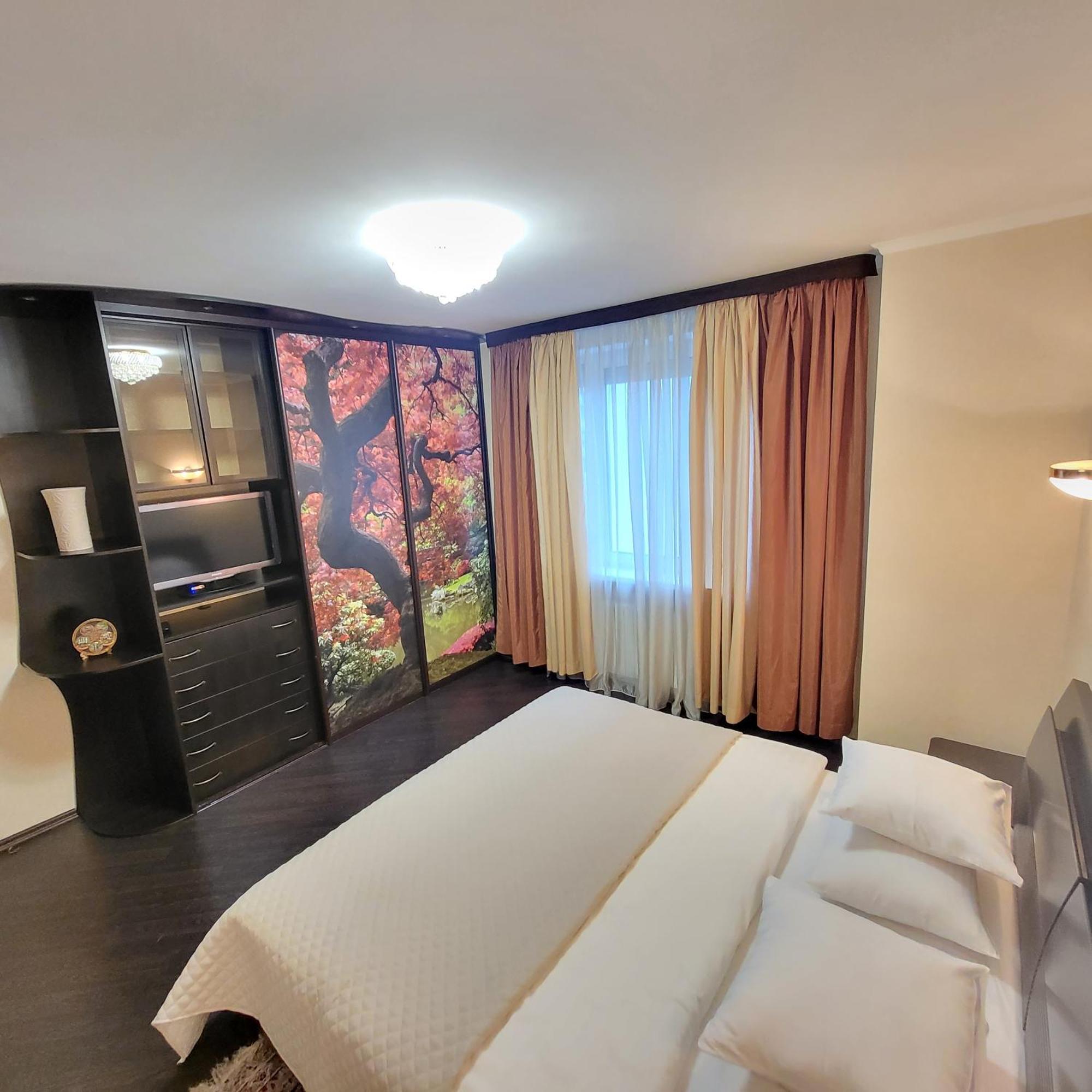 On Hryshka Street Apartment Kiew