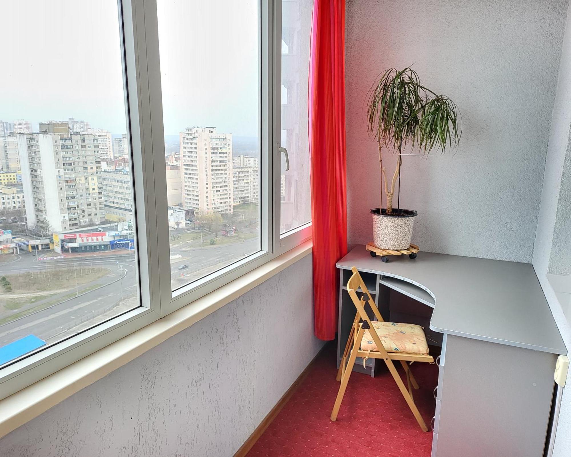 Apartment On Hryshka Street